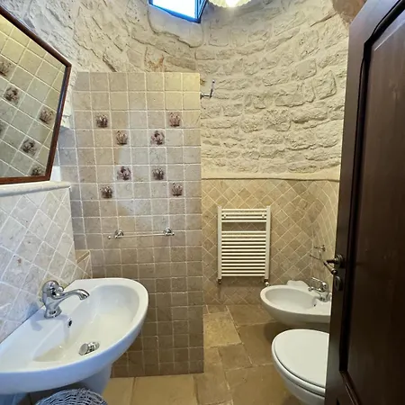Trulli Aia Piccola بيت للعطل